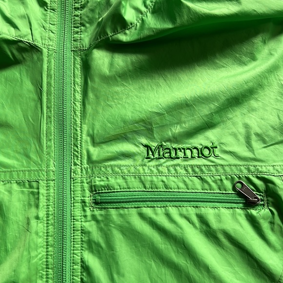Marmot lightweight windbreaker jacket - Picture 2 of 5